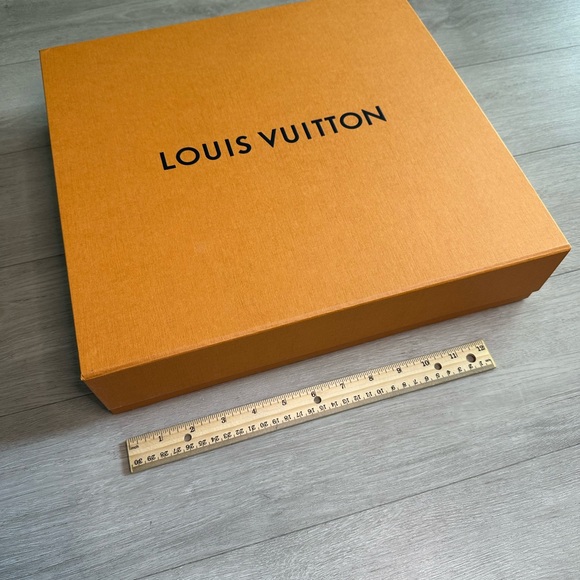 Louis Vuitton Gift Box - XL - Picture 4 of 8